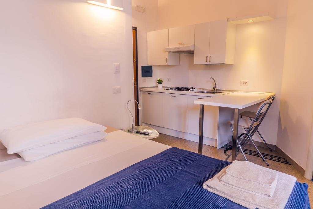 Appartement Solobed à Reggio de Calabre Extérieur photo